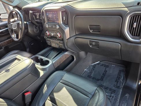 Used 2022 GMC Sierra 3500 Denali w/ Denali Ultimate Package AWD/4WD image 22