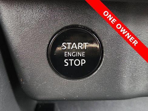 Used 2024 Nissan Rogue SV FWD image 20