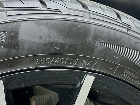 Used 2017 GMC Yukon SLT image 33