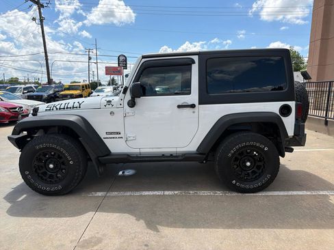 Used 2015 Jeep Wrangler Sport AWD/4WD image 8