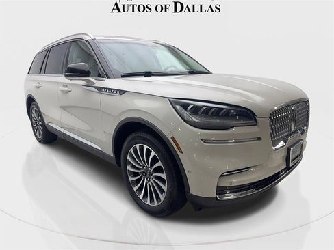 Used 2022 Lincoln Aviator Reserve w/ Equipment Group 201A image 4