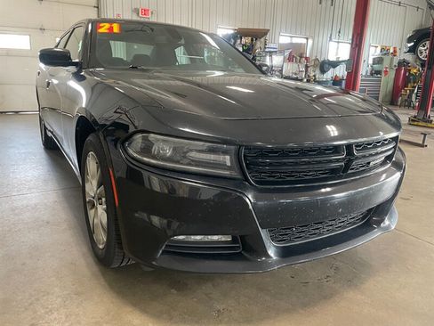 Used 2021 Dodge Charger SXT w/ Driver Convenience Group AWD/4WD image 4