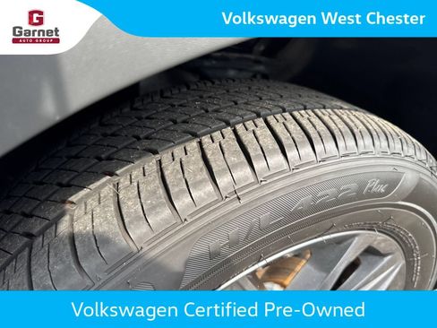 Certified 2023 Volkswagen Tiguan SE FWD image 37
