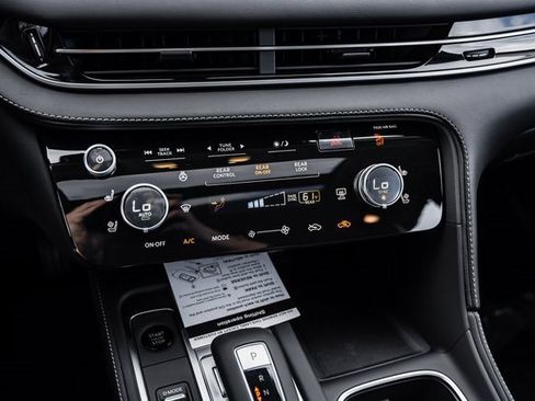 New 2026 INFINITI QX60 Luxe image 22