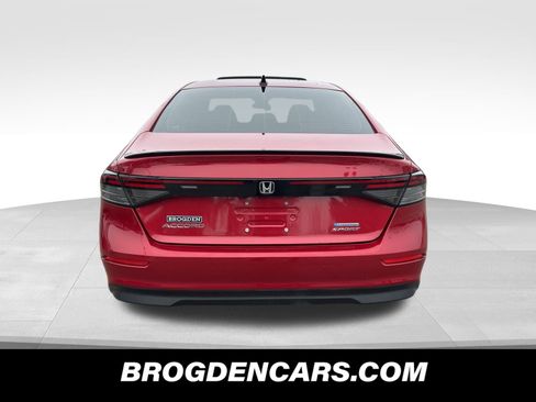 Used 2023 Honda Accord Sport image 4