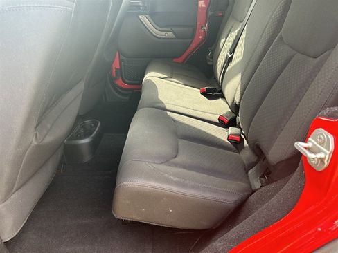 Used 2015 Jeep Wrangler Unlimited Sport w/ Quick Order Package 24S image 15