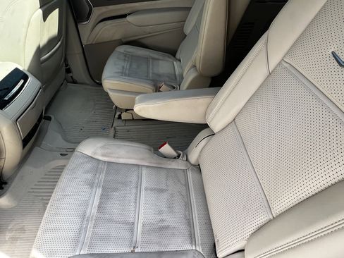 Used 2023 Cadillac Escalade ESV Premium Luxury Platinum w/ LPO, Radiant Package image 30