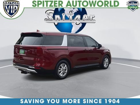 Used 2023 Kia Carnival LX FWD image 9