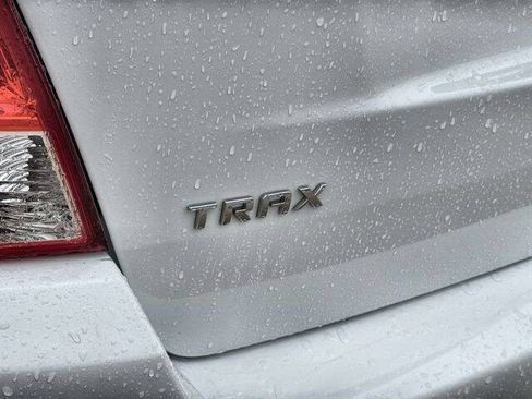 Used 2018 Chevrolet Trax LS FWD image 30