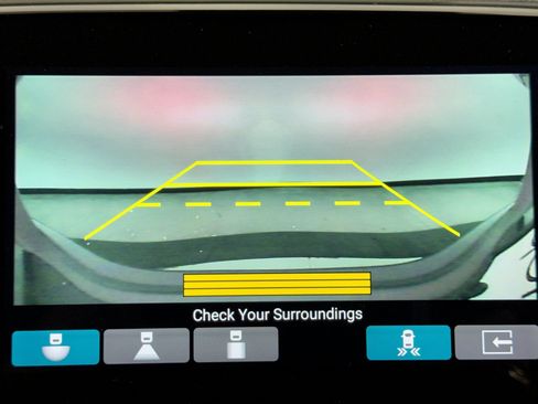 Used 2022 Honda Pilot Touring image 10