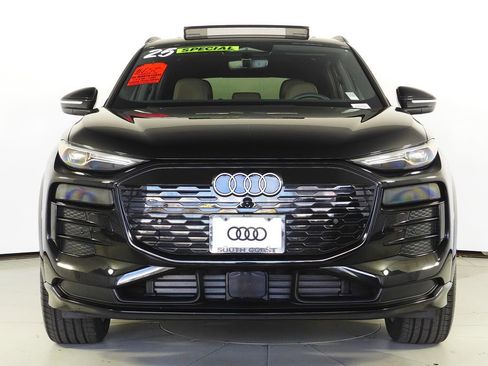Used 2025 Audi Q6 e-tron Premium w/ 20" Wheel Package image 3