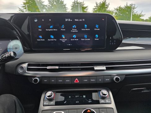 Used 2025 Hyundai Palisade Calligraphy AWD/4WD image 13