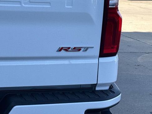 Used 2023 Chevrolet Silverado 1500 RST image 8