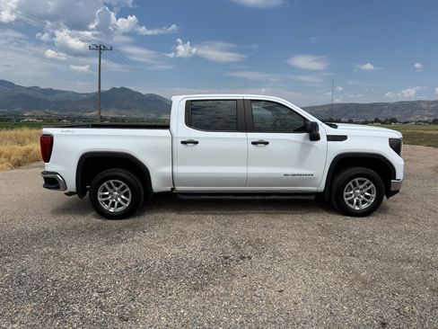 Used 2022 GMC Sierra 1500 Pro w/ Fleet Convenience Package AWD/4WD image 8