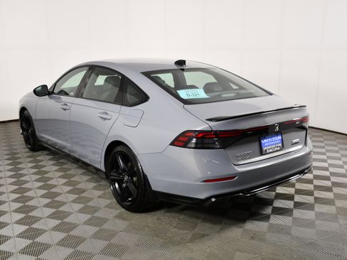 Used 2025 Honda Accord Sport image 7