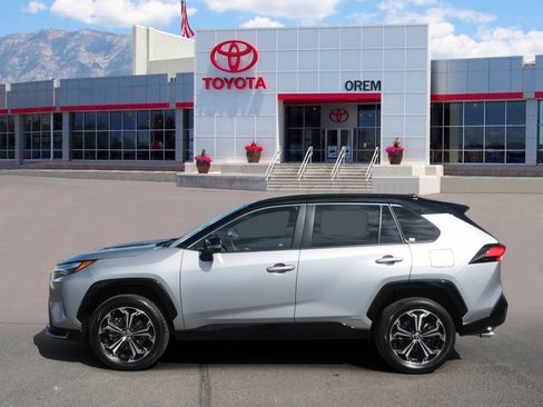 Used 2025 Toyota RAV4 XSE image 6