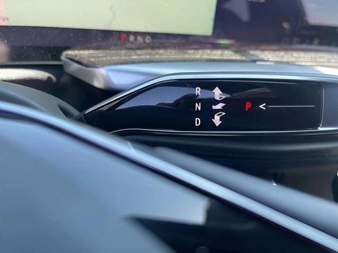 New 2025 Cadillac Escalade IQ Sport 1 w/ LPO, ONYX Package image 33