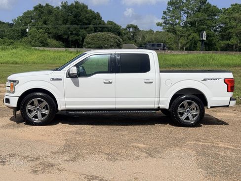 Used 2018 Ford F150 Lariat RWD image 2
