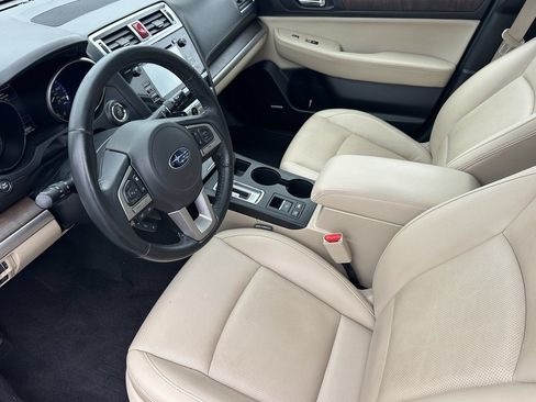 Used 2015 Subaru Outback 2.5i Limited AWD/4WD image 10