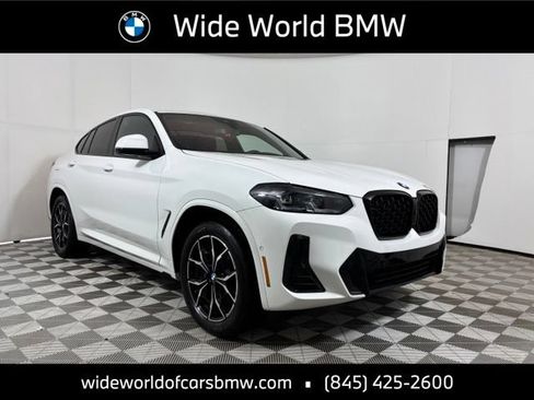 Used 2024 BMW X4 xDrive30i w/ Premium Package AWD/4WD image 1