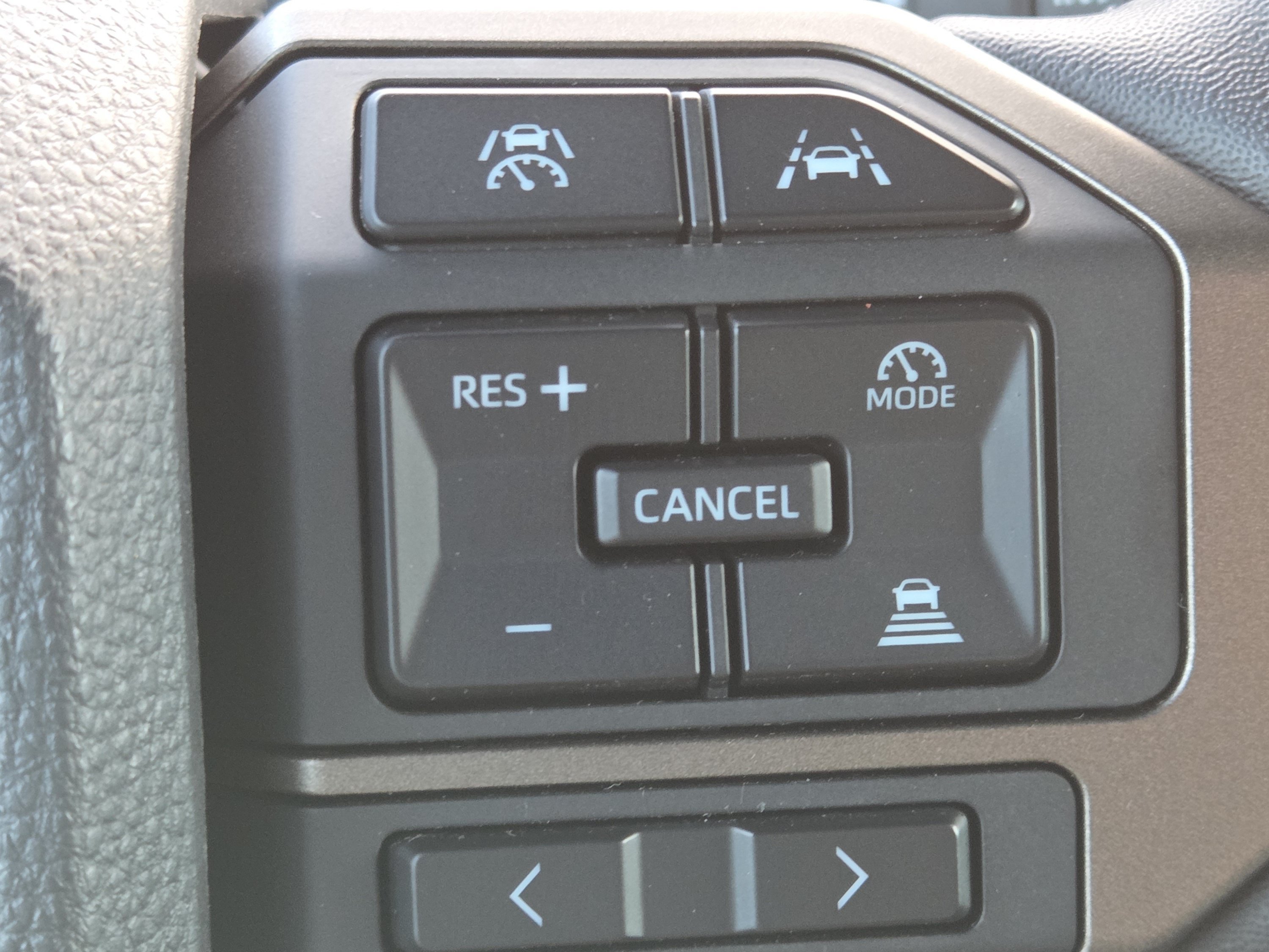 Used 2025 Toyota Land Cruiser w/ Premium Package AWD/4WD image 17