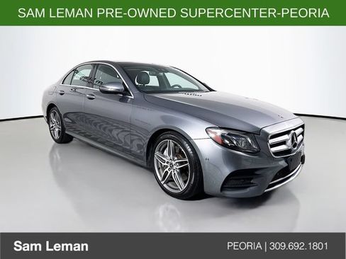 Used 2018 Mercedes-Benz E 300 4MATIC image 1