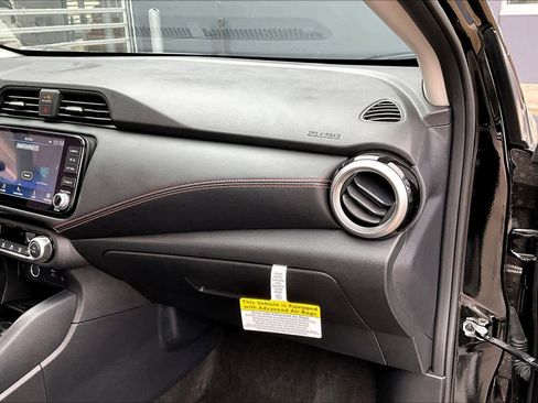 Used 2025 Nissan Versa SR w/ Trunk Package image 17