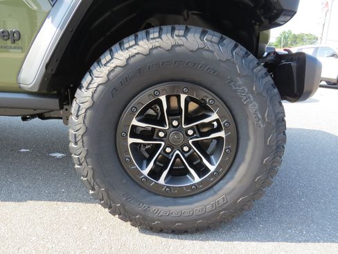 New 2025 Jeep Wrangler Willys image 10