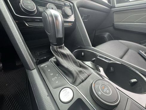 Used 2022 Volkswagen Atlas SE AWD/4WD image 19