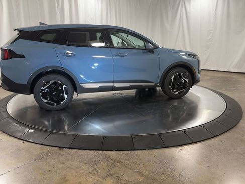 New 2026 Kia Sportage S image 2