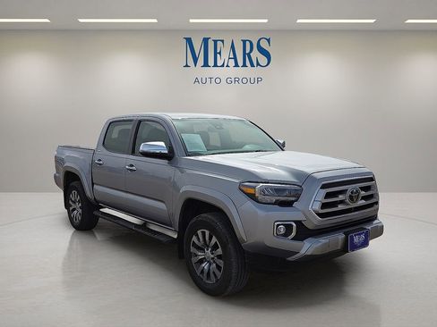 Used 2021 Toyota Tacoma Limited image 7