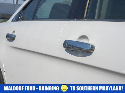Used 2012 Ford Taurus SEL FWD image 14
