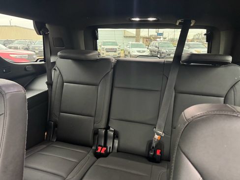 Used 2021 Chevrolet Tahoe Z71 image 17