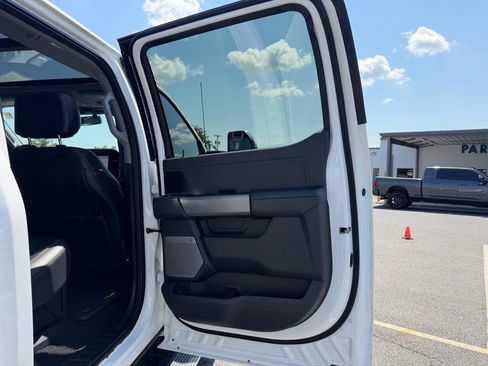 Used 2024 Ford F250 Lariat w/ Lariat Ultimate Package AWD/4WD image 38