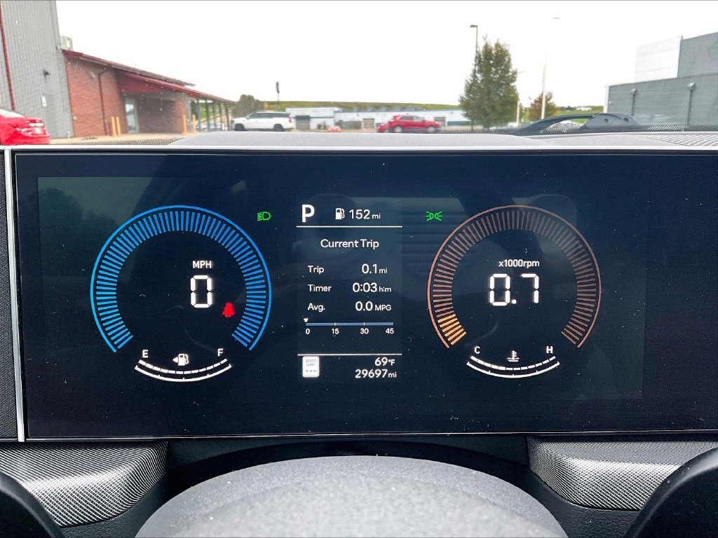 Used 2025 Hyundai Sonata SEL FWD image 16