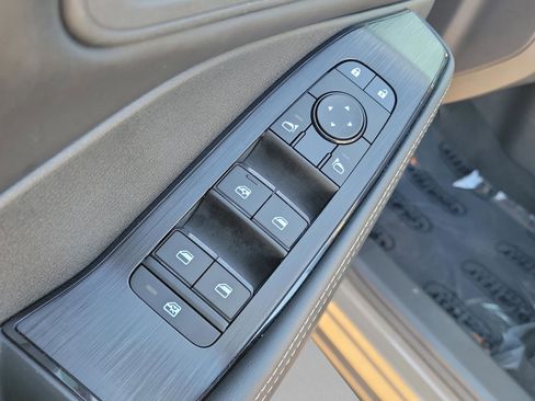 Certified 2024 Nissan Rogue SV image 16