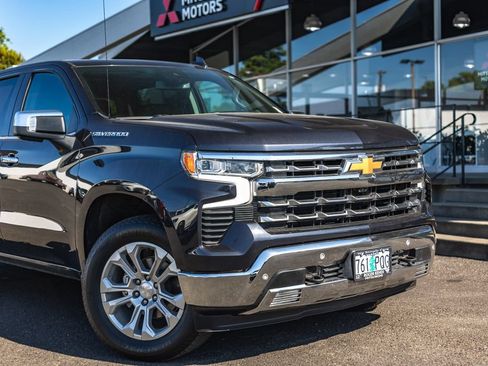 Used 2024 Chevrolet Silverado 1500 LTZ w/ LTZ Convenience Package II AWD/4WD image 3