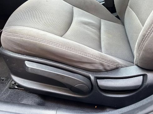 Used 2015 Hyundai Elantra SE w/ Option Group 02 FWD image 17