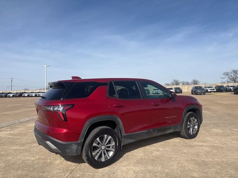 Used 2026 Chevrolet Equinox LT image 23