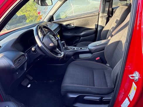 Used 2024 Honda HR-V Sport image 7