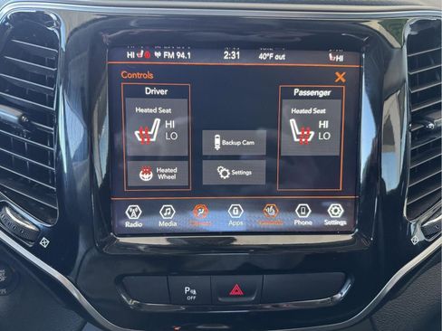 Used 2020 Jeep Cherokee Limited AWD/4WD image 22