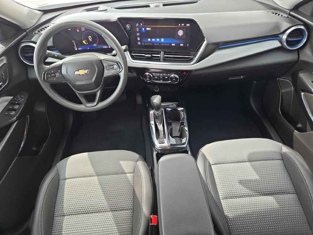 Used 2026 Chevrolet Trax LT FWD image 16