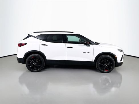 Used 2022 Chevrolet Blazer LT w/ Redline Edition AWD/4WD image 10