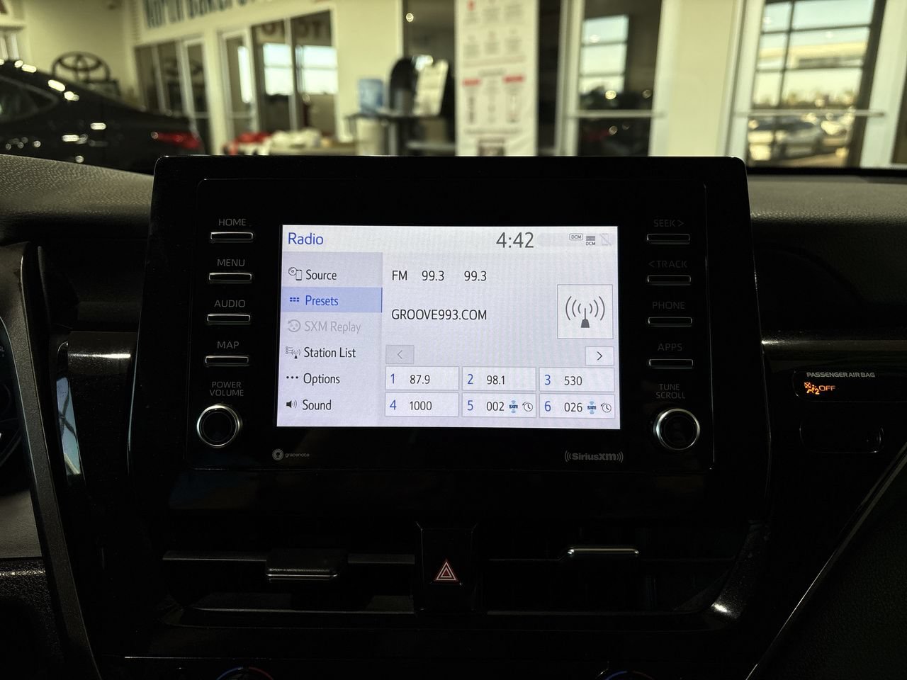 Used 2023 Toyota Camry SE FWD image 17