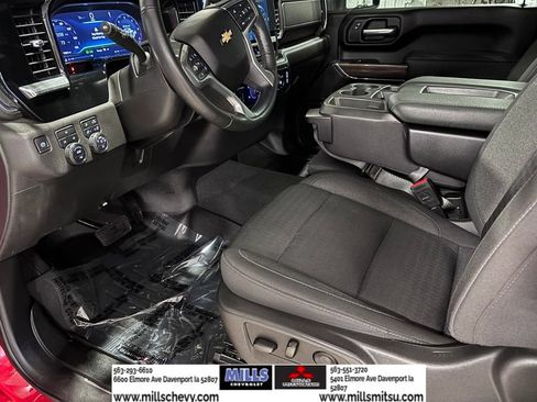 Used 2024 Chevrolet Silverado 3500 LT w/ Convenience Package image 10