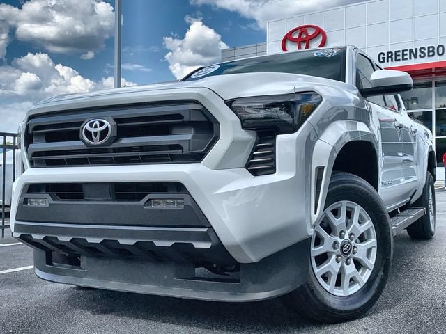 Used 2026 Toyota Tacoma SR5 RWD image 1