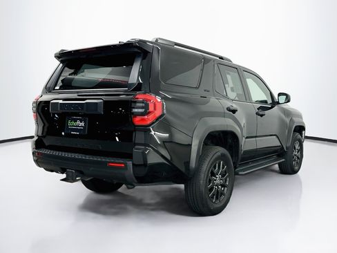 Used 2025 Toyota 4Runner SR5 AWD/4WD image 9