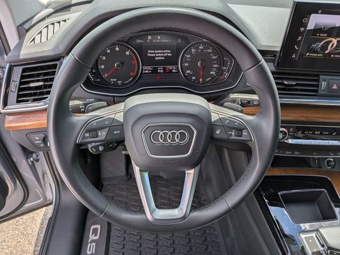 Used 2023 Audi Q5 2.0T Premium w/ Convenience Package AWD/4WD image 16