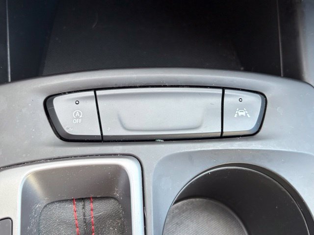 Used 2024 Chevrolet Trax RS FWD image 23