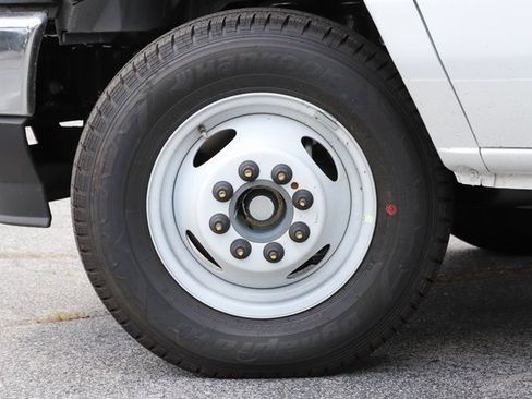 New 2026 Ford E-350 and Econoline 350 Super Duty w/ Power Equipment Group image 8